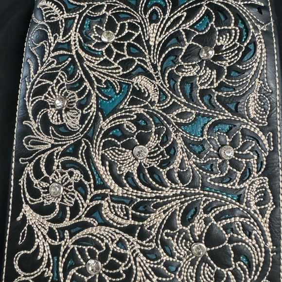 Rustic Couture Black Faux leather purse with chain strap. - Picture 5 of 16